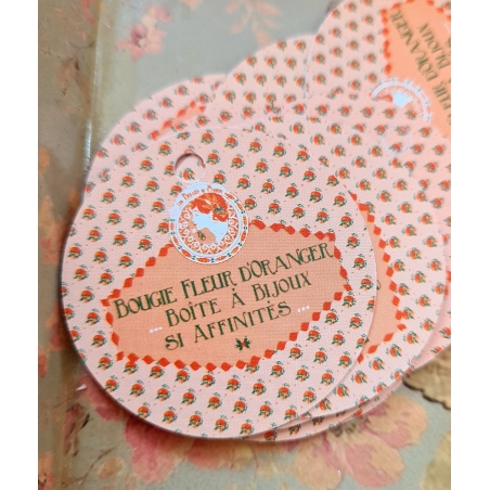 Bougie artisanale, parfumée dans sa boite à bijoux en verre réutilisable après usage