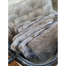 Lot de 6 lingettes démaquillantes lavables zéro déchet en minky gris et tissu imprimé retro