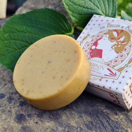 Savon naturel et surgras au miel, à la camomille et à l'avoine bio Savon naturel et surgras au miel, à la camomille et à l'avoine bio