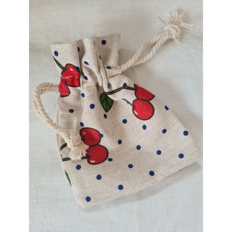 sachet tissu motif cerises petit format sachet tissu motif cerises petit format