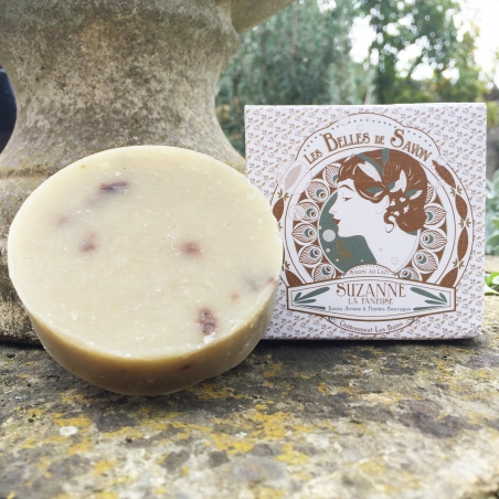 Savon naturel vegan au lait d'avoine et huiles essentielles de menthe verte, origan et lavandin bio Savon naturel vegan au lait d'avoine et huiles essentielles de menthe verte, origan et lavandin bio