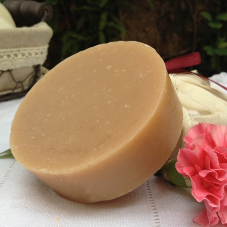 Eugénie la Donneuse d'Eau: savon naturel ylang ylang et lavande