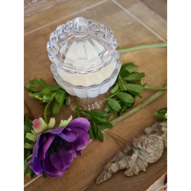 Bougie artisanale parfumée dans sa verrerie boite à bijoux réutilisable ou rechargeable
